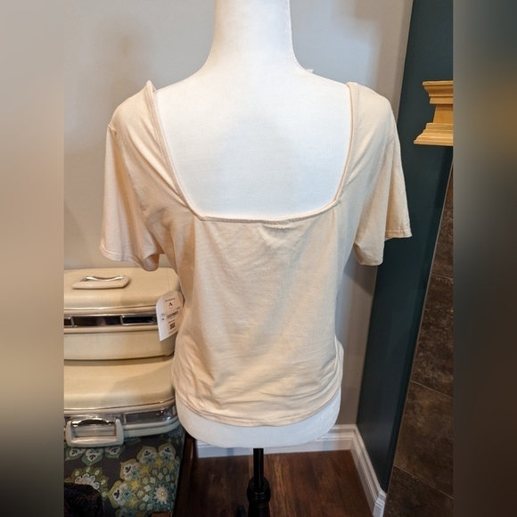 Arula ruched crop top, cream, Size A, 1X - Picture 3 of 10